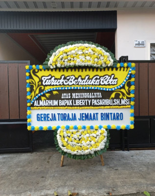 Papan Bunga Duka di Cerme